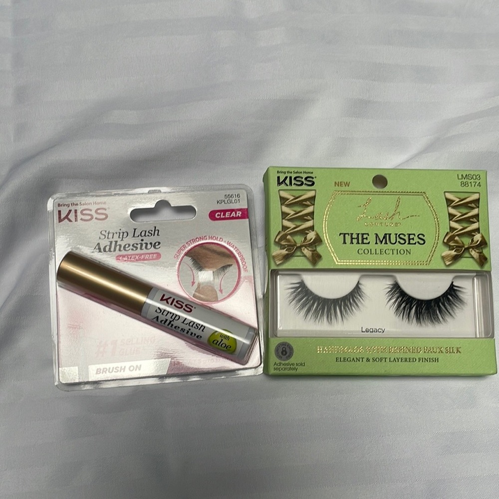 Kiss false lashes with adhesive